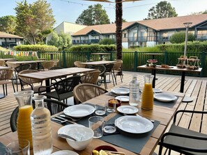 Outdoor dining - Village Pierre & Vacances - Moliets (Moliets-et-Maa)