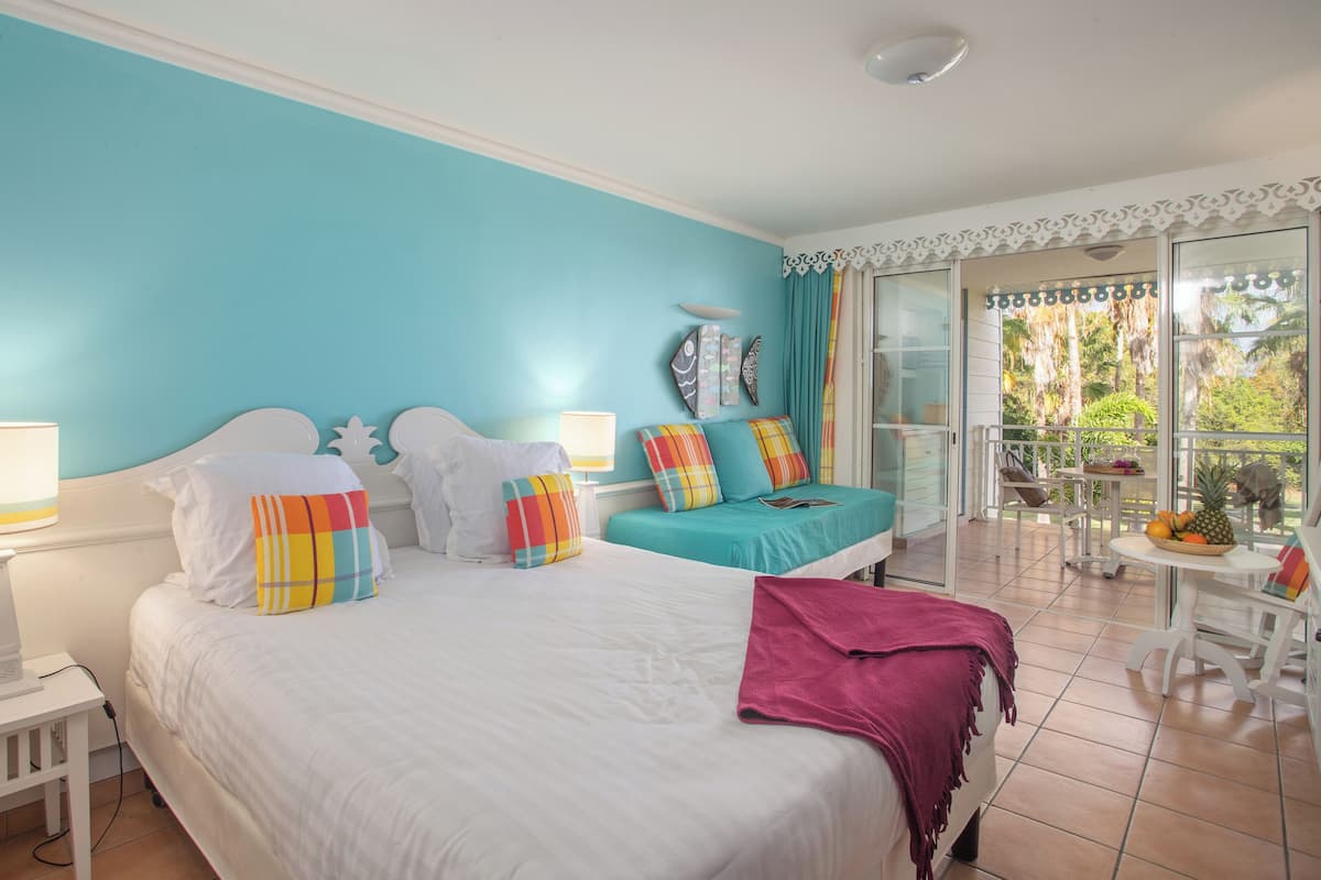 Studio 3 people - Sea view - Terrace | 2 bedrooms, blackout drapes, iron/ironing board, free cribs/infant beds