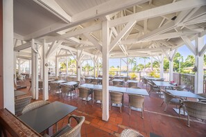 Breakfast and dinner served, pool views 