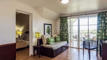 Apartamento, 1 habitación, terraza | Sala de estar | Una televisión de pantalla plana