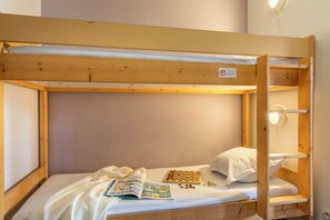 Studio 4 people - 1 sleeping alcove - without balcony | Soundproofing, iron/ironing board (on request), cots/infant beds - Pierre & Vacances Résidence Promenade des Bains (Saint-Raphael)