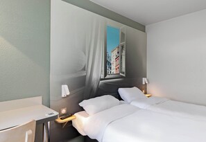Twin Room, Non Smoking | Desk, iron/ironing board, free WiFi, bed sheets - B&B HOTEL ROUEN Centre (Rouen)