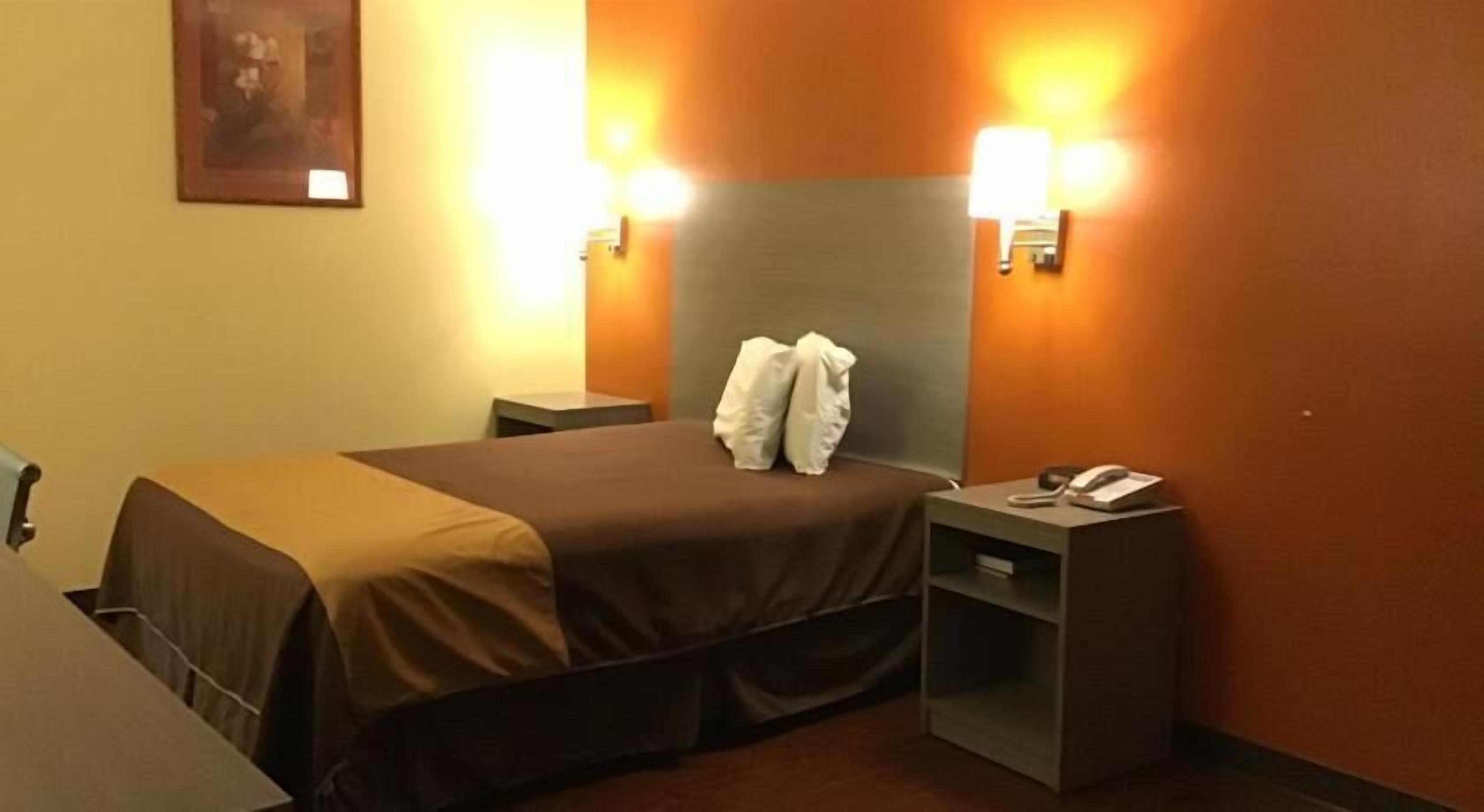 Schreibtisch, kostenloses WLAN, Bettwäsche