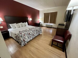 In-room safe, iron/ironing board, free WiFi, bed sheets