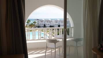 Ropa de cama de alta calidad y minibar