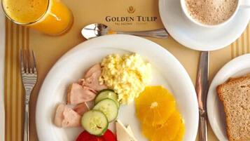 Free daily buffet breakfast