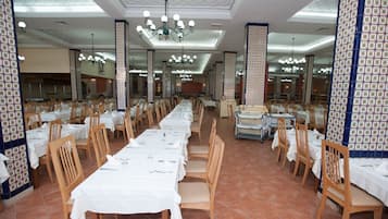 Desayuno buffet incluido todos los días