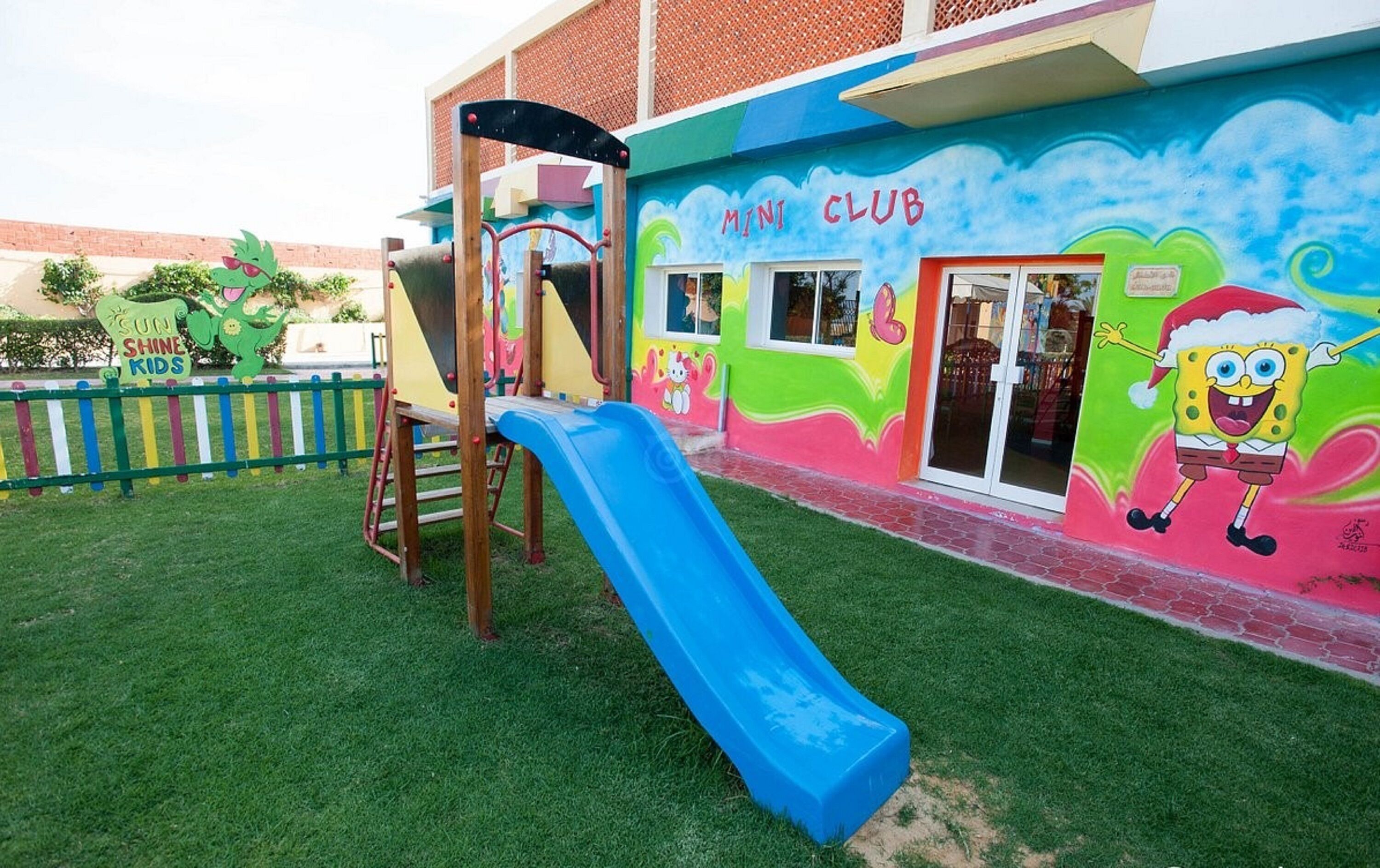 Children’s play area – outdoor