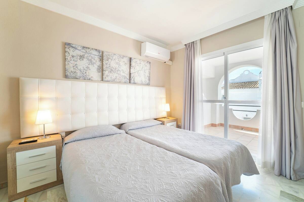 Apartamento, 1 habitación, terraza | 1 dormitorio, cortinas opacas, wifi gratis y ropa de cama