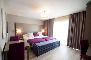 Superior Studio, 1 Double or 2 Twin Beds, Kitchenette | In-room safe, free WiFi, bed sheets