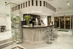 酒吧（店内）