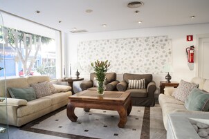 Sala de estar en el lobby