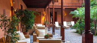 Hotel LIVVO La Quinta Roja