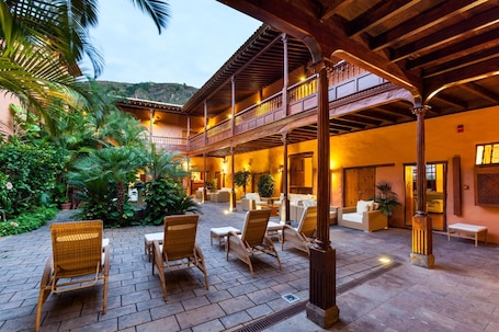 Balkon. Hotel LIVVO La Quinta Roja