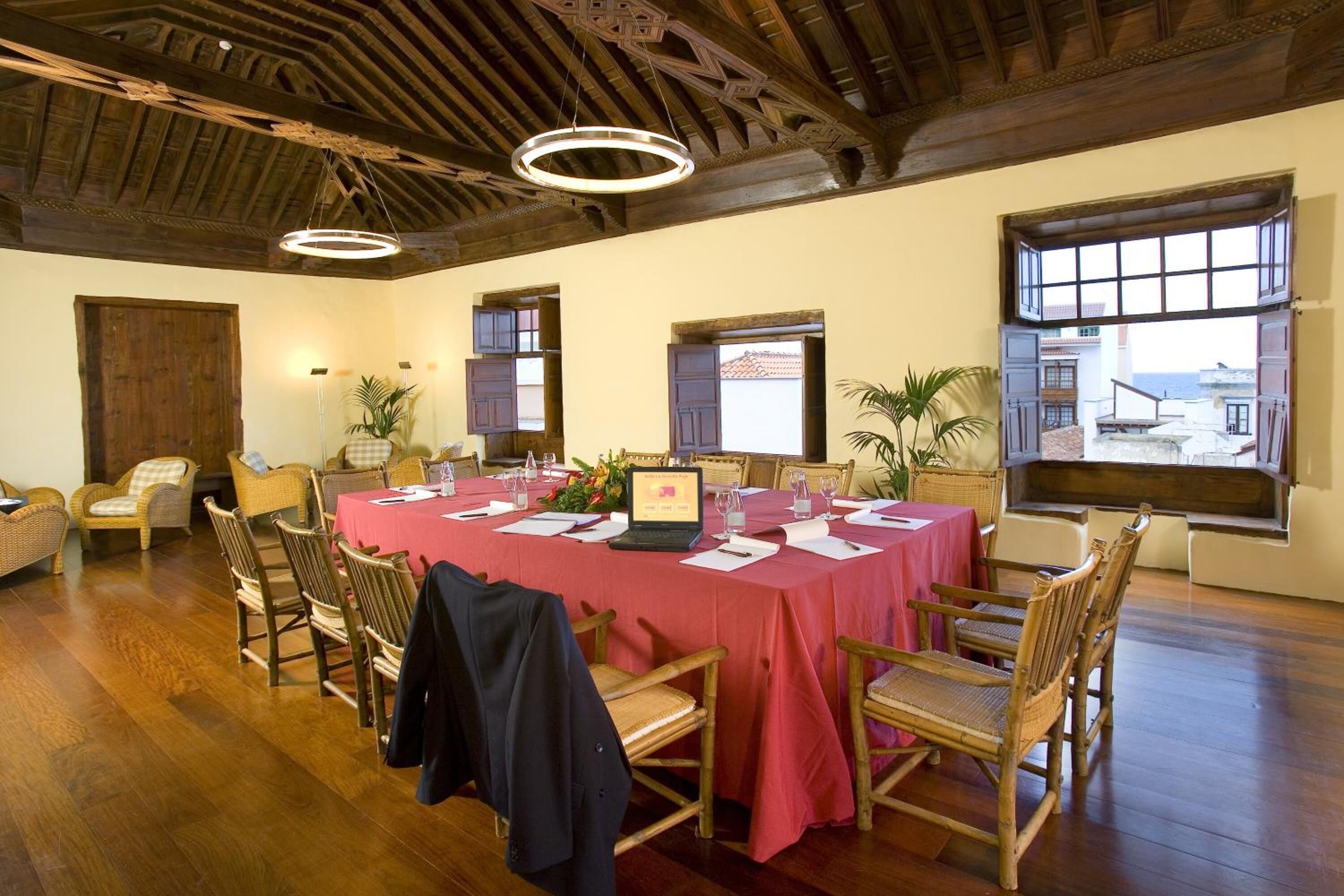 Photo - Hotel LIVVO La Quinta Roja