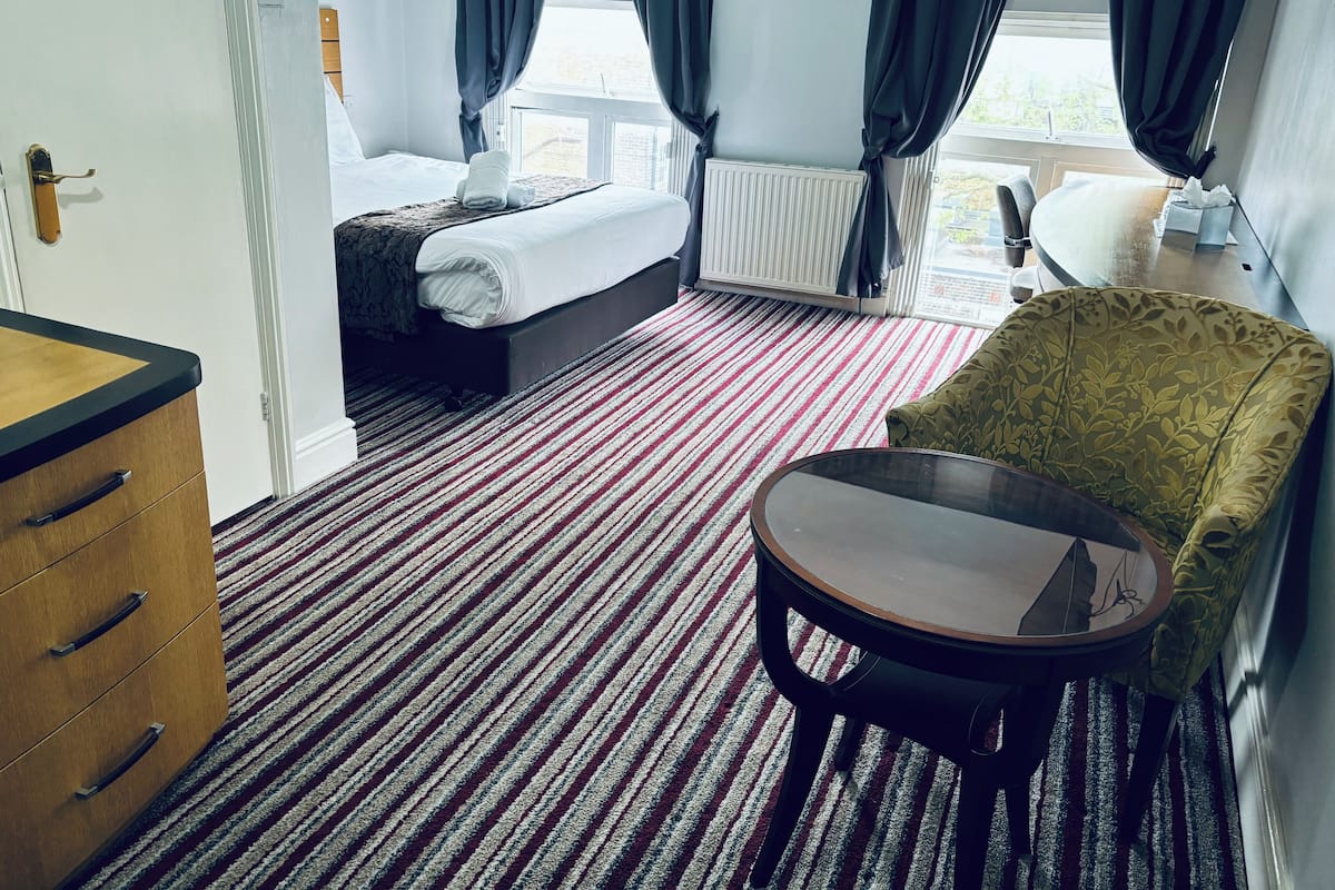 Una cassaforte in camera, Wi-Fi gratuito, lenzuola