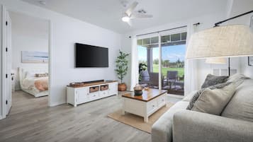 Condo, 2 Bedrooms, 2 Bathrooms, Golf View (Unit B4) | Ruang tamu | TV