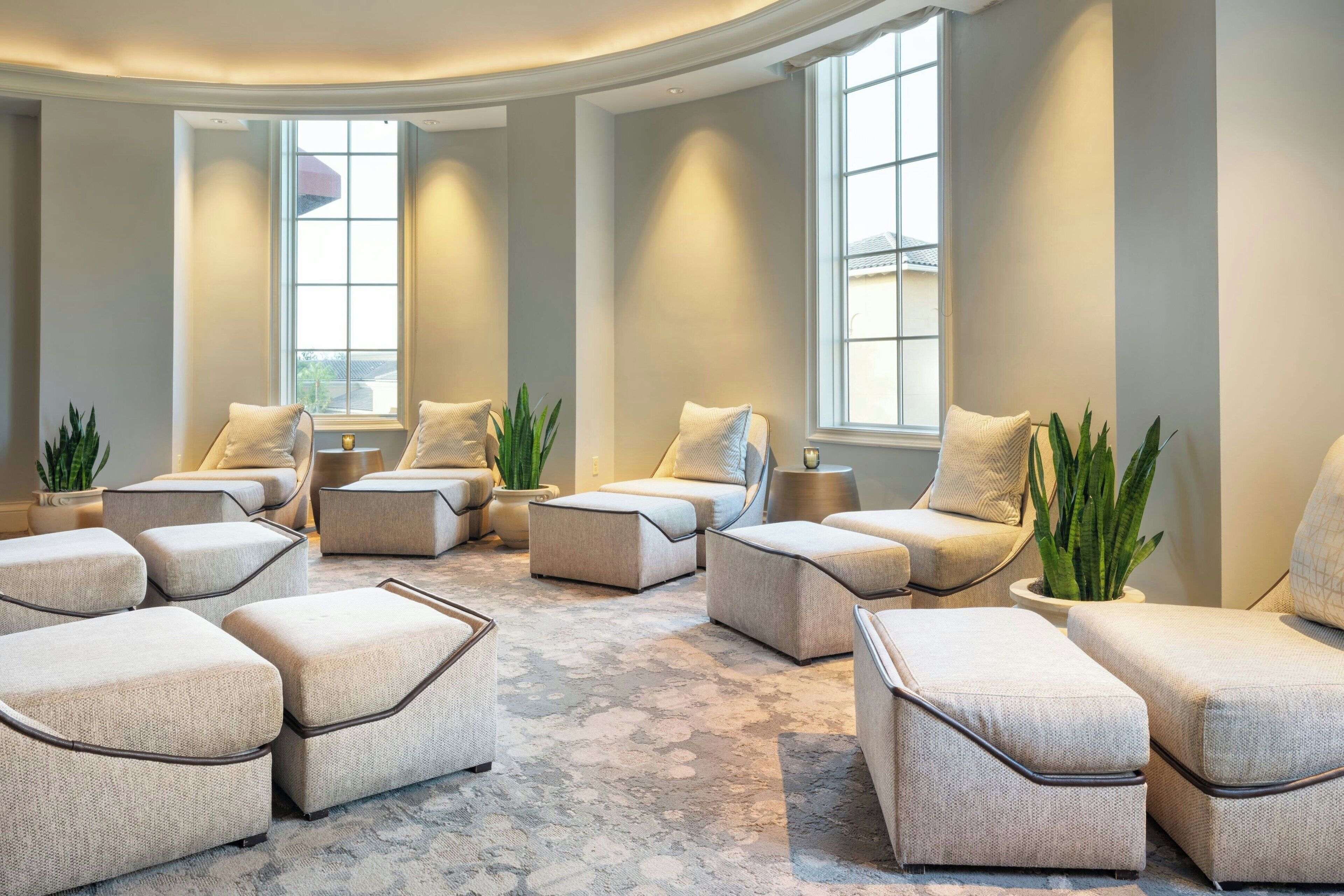 Couples treatment rooms, body treatments, hot stone massages