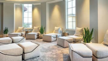 Couples treatment rooms, body treatments, hot stone massages