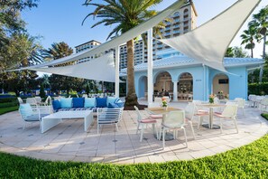 7 restaurants, dinner served, American cuisine - The Ritz-Carlton Orlando, Grande Lakes (Orlando)