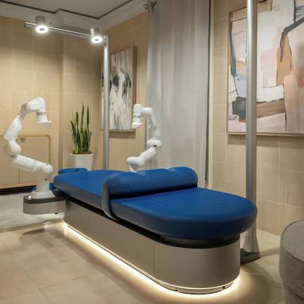 Couples treatment room(s), body treatments, hot stone massages