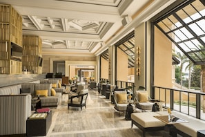 7 restaurants, dinner served, American cuisine - The Ritz-Carlton Orlando, Grande Lakes (Orlando)