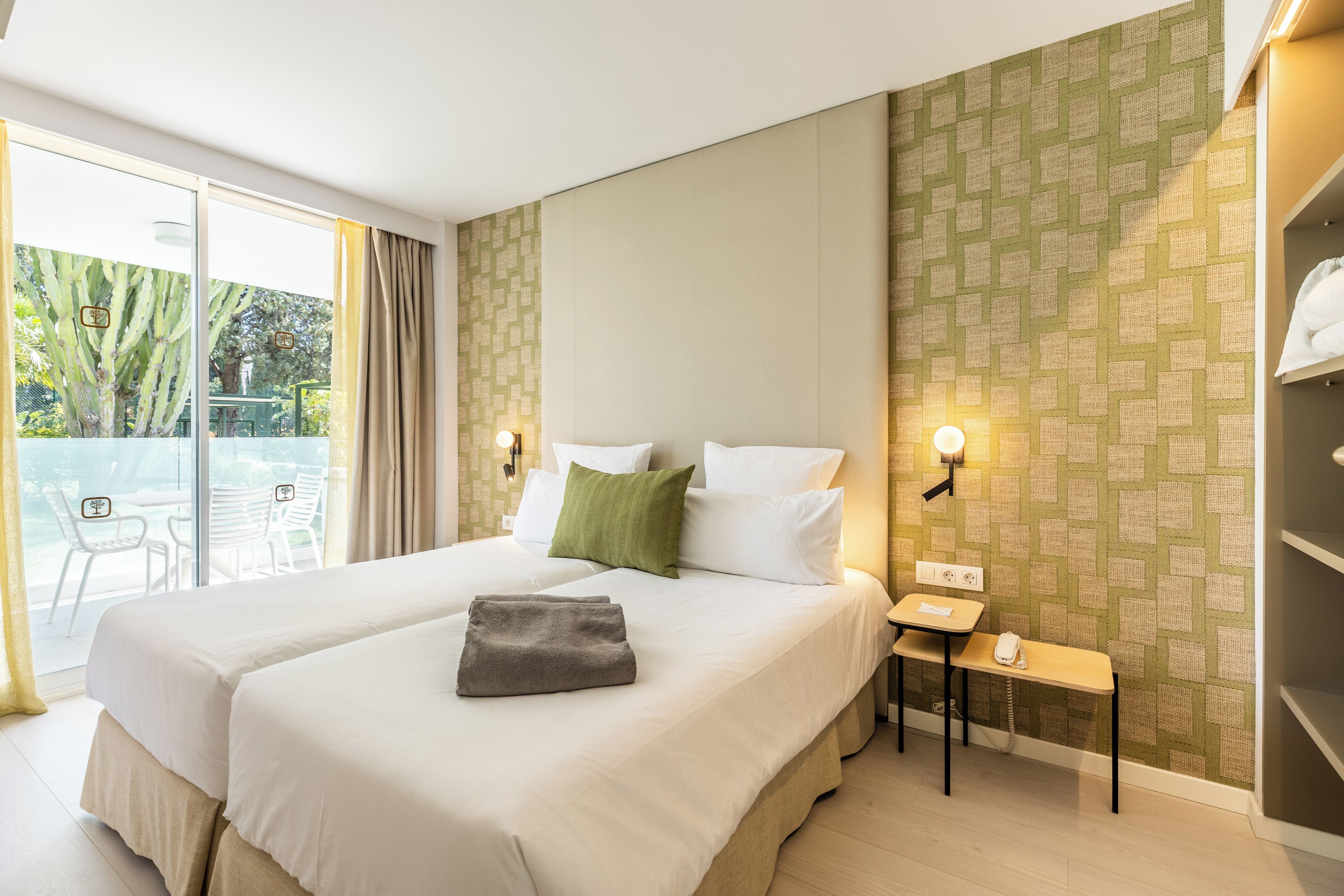 In-room safe, desk, blackout drapes, WiFi (free)