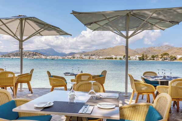 2 restaurants, lunch, dinner served; Mediterranean cuisine 