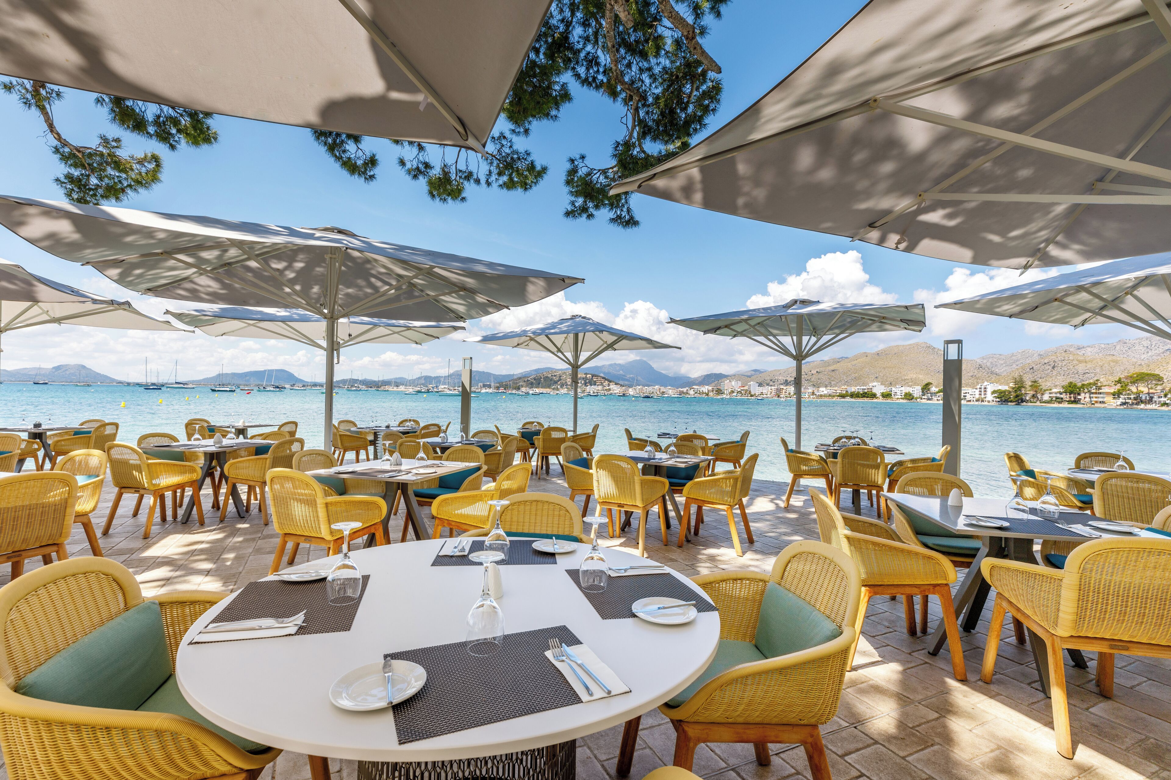 2 restaurants, lunch, dinner served; mediterranean cuisine