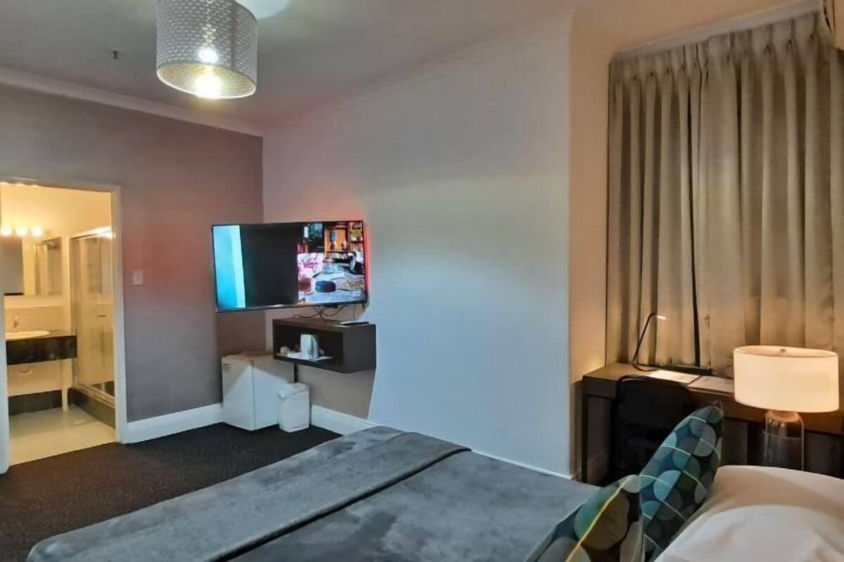 In-room safe, desk, iron/ironing board (on request), bed sheets