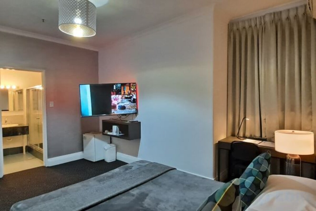 In-room safe, desk, iron/ironing board (on request), bed sheets