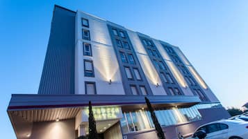 Front of property – evening/night