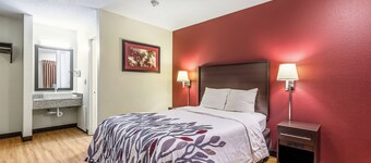 Red Roof Inn Scottsburg