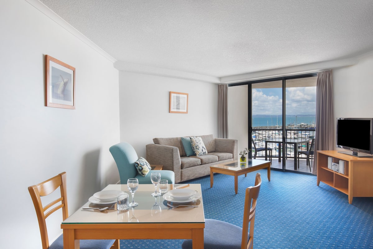 TV LCD 32 pollici con canali digitali