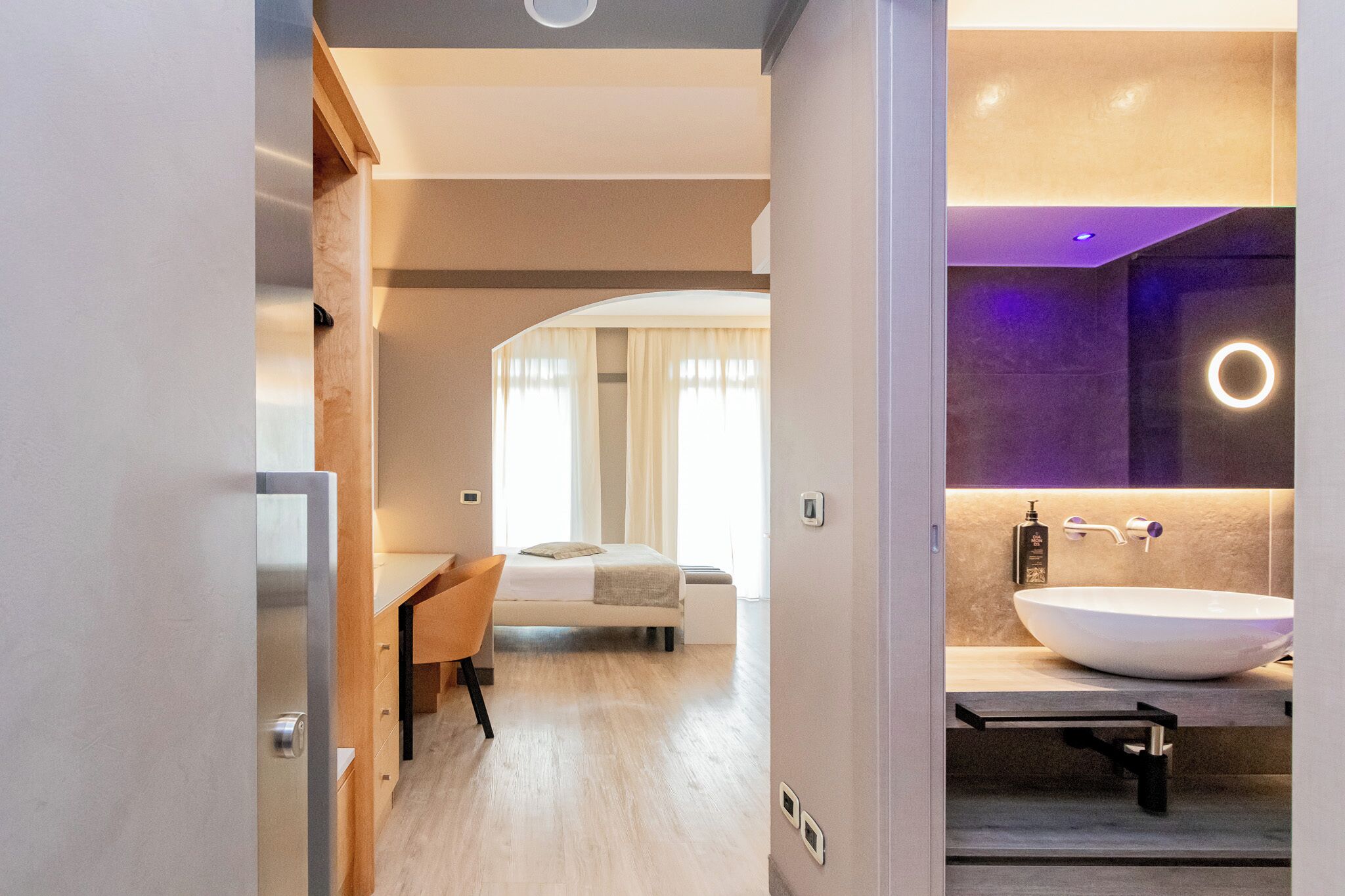 Allergikerbettwaren, Daunenbettdecken, Minibar, Zimmersafe