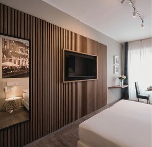 Premium Double or Twin Room | Minibar, in-room safe, desk, blackout drapes - Kleos Hotel Milano by Kleos Group Collection (Milan)
