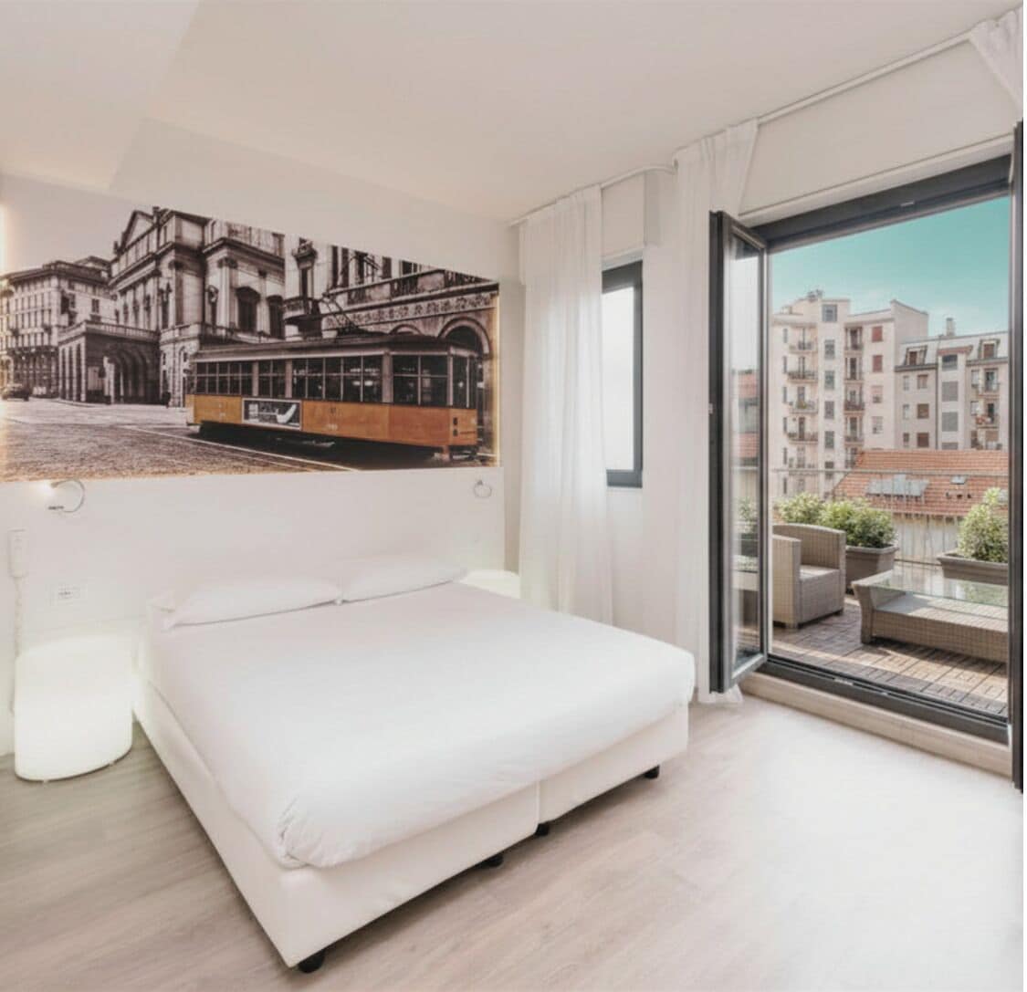 Minibar, in-room safe, desk, blackout curtains