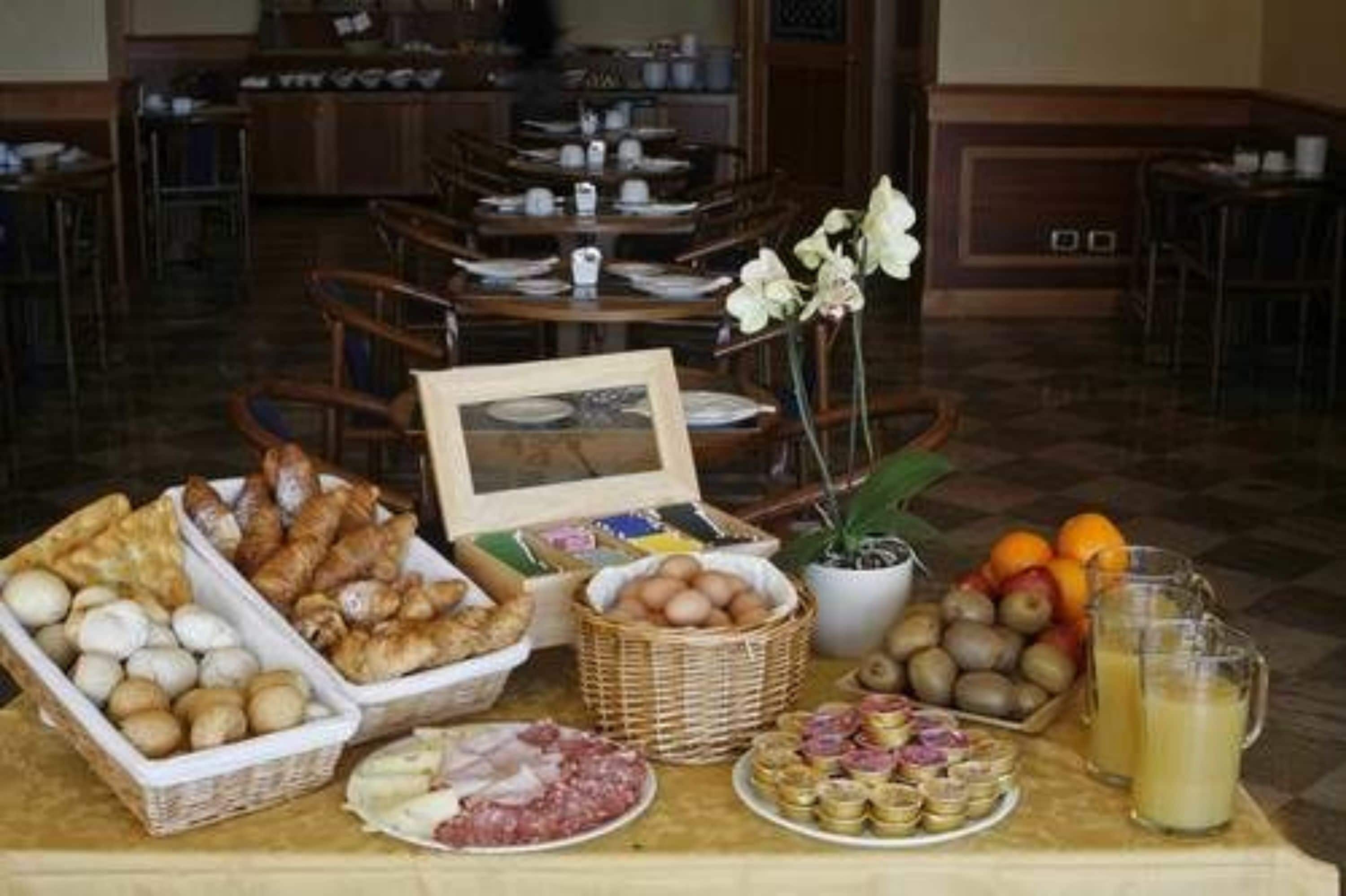 Inbegriffenes Frühstücksbuffet