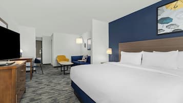 Premium bedding, down duvets, Tempur-Pedic beds, in-room safe