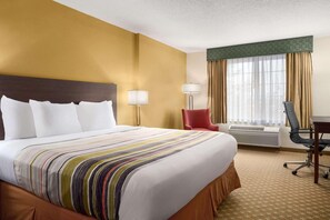 1 bedroom, premium bedding, down comforters, Tempur-Pedic beds