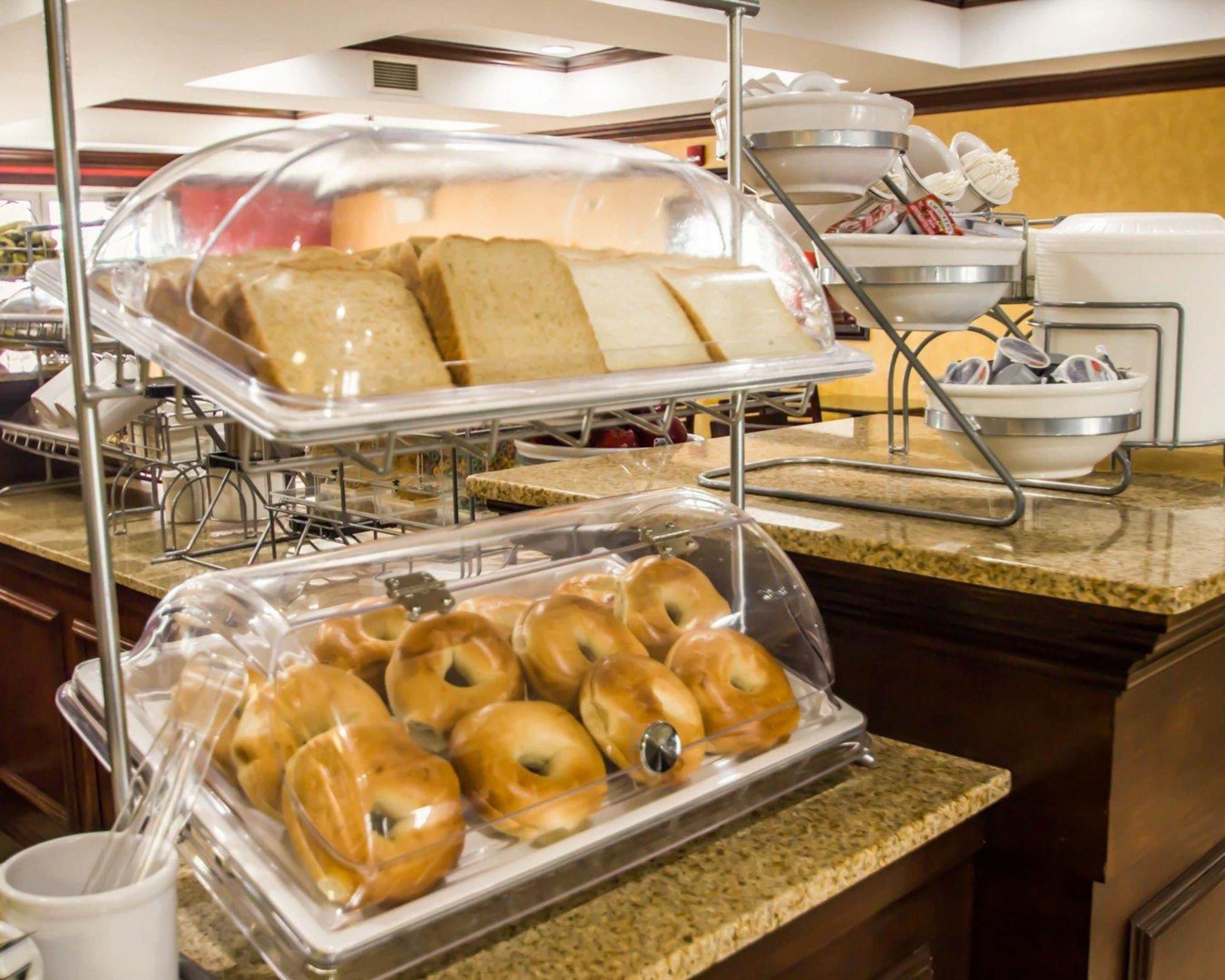 Photo - Quality Suites NYC Gateway