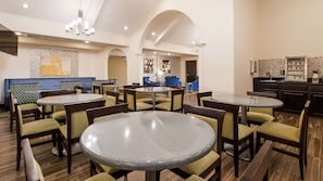 Bao gồm bữa sáng buffet