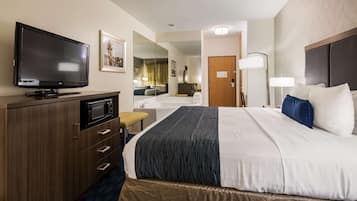 Suite, 1 King Bed, Non Smoking, Jetted Tub | In-room safe, desk, blackout drapes, iron/ironing board