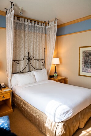Basic Queen Room