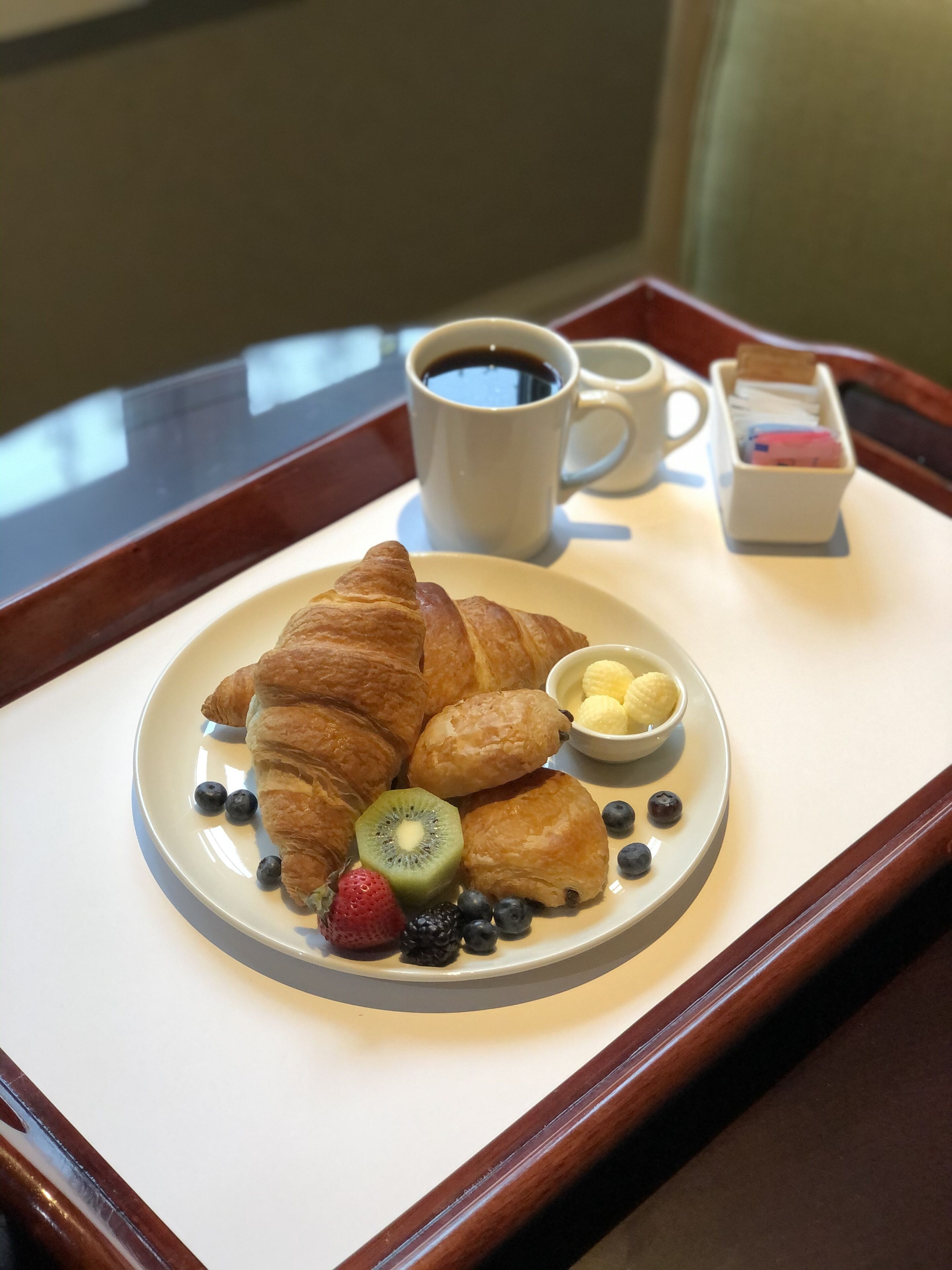 daily cooked-to-order breakfast for a fee