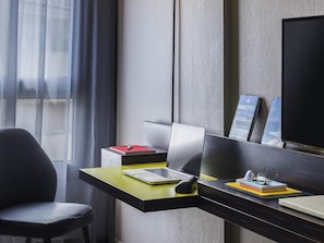 Standard Double Room, 1 Double Bed | In-room safe, desk, soundproofing, iron/ironing board