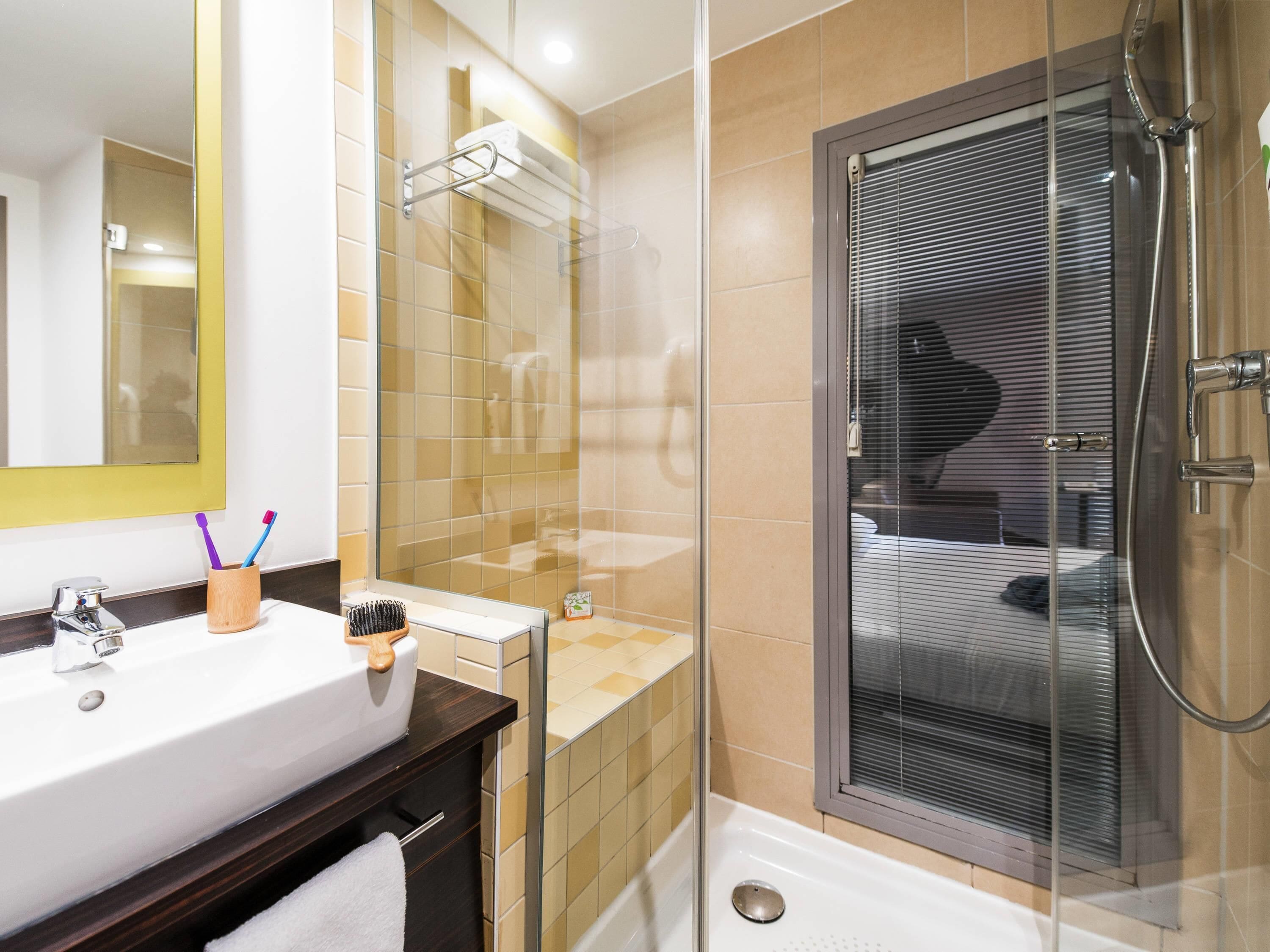 In-room safe, desk, soundproofing, iron/ironing board