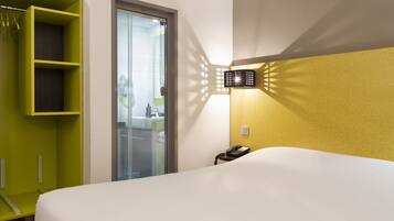In-room safe, desk, soundproofing, iron/ironing board