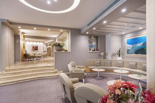 ロビー応接スペース