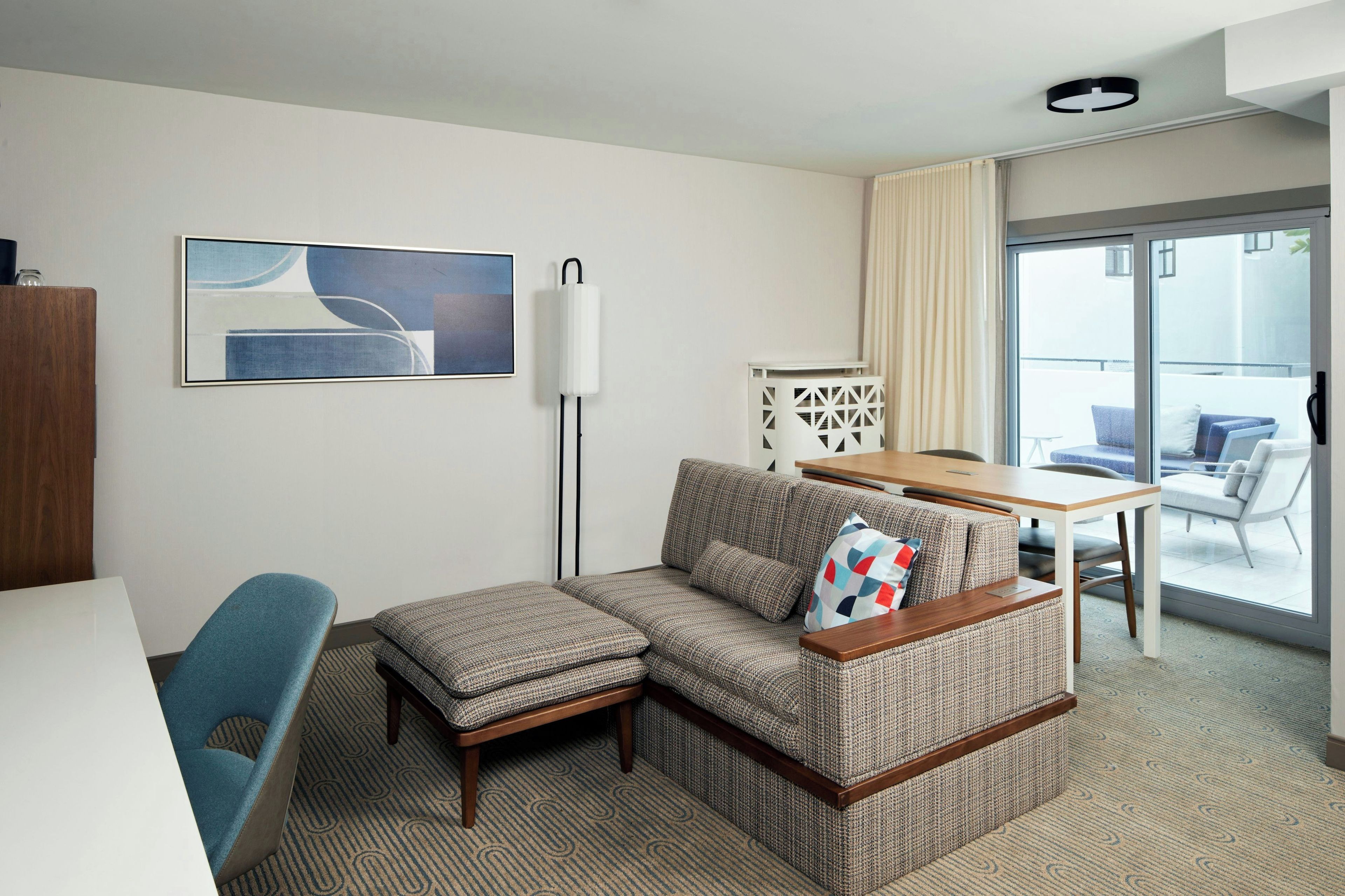 Photo - Courtyard by Marriott Santa Barbara Downtown